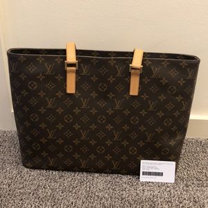 Louis Vuitton Monogram Luco shoulder bag